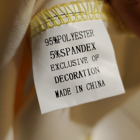 Geometric print half sleeve yellow maxi dress. - Picture 11 of 12